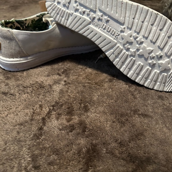 Hey Dude (nwt) size 8 - Picture 4 of 4